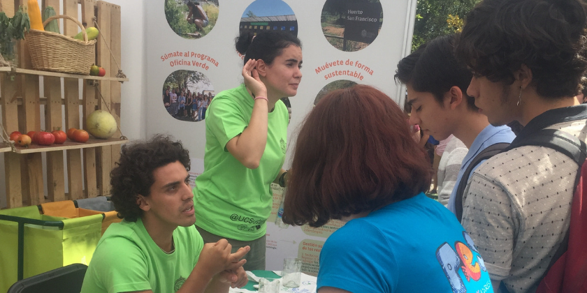 UC Sustentable dijo presente en Feria de Bienvenida Novatos UC 2019