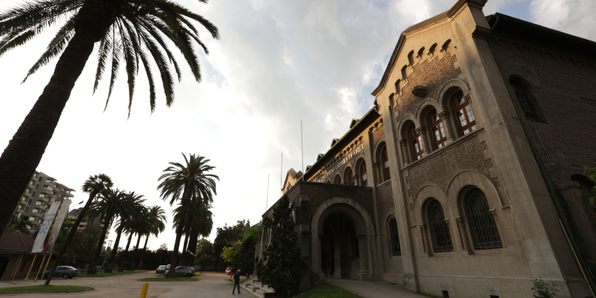 La UC se ubicó como la universidad más responsable con el medio ambiente en Chile en ranking MERCO